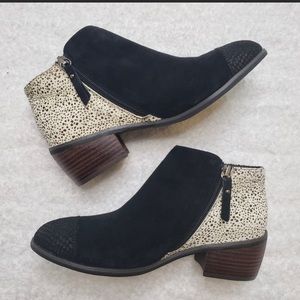 Shoe the Bear 38 Chelsea Boot Stacked Heel Three Tone Leather Bootie